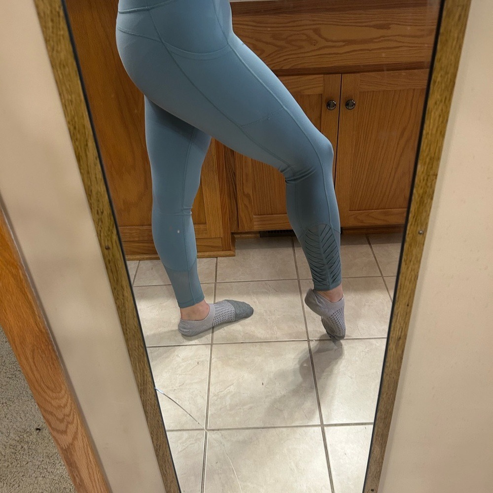 Victoria's‎ Secret Blue High Waisted Leggings with Pockets & Mesh Calf Detail S
